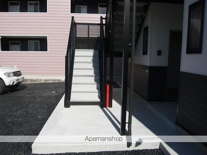 コーポＵ＆Ｋ[1R/31.88m2]のエントランス2