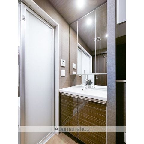 コンフォリア新中野の内装写真