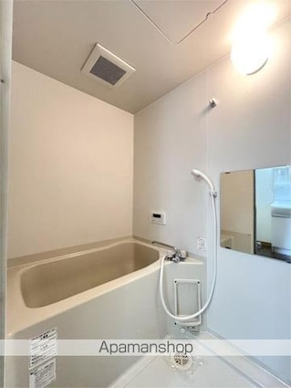 ファミーユ　Ａ[2LDK/59.6m2]のバス