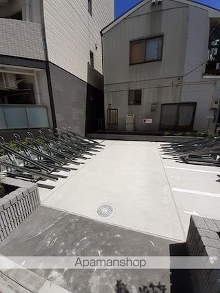 ＲＥＳＰＥＣＴ　ＯＮＥ[1LDK/40.84m2]の駐車場2