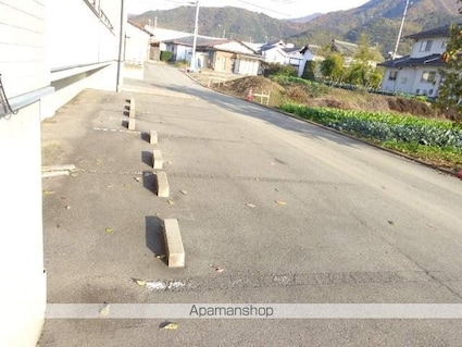 サンハイツきたざわ[2DK/48.84m2]の駐車場1