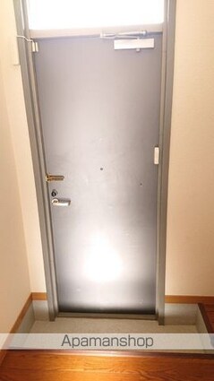 レオパレスエクレール[1K/23.18m2]の玄関