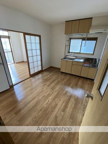 ステーションハイツ波多江の内装写真