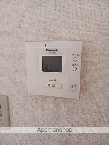 ファミール Vの内装写真