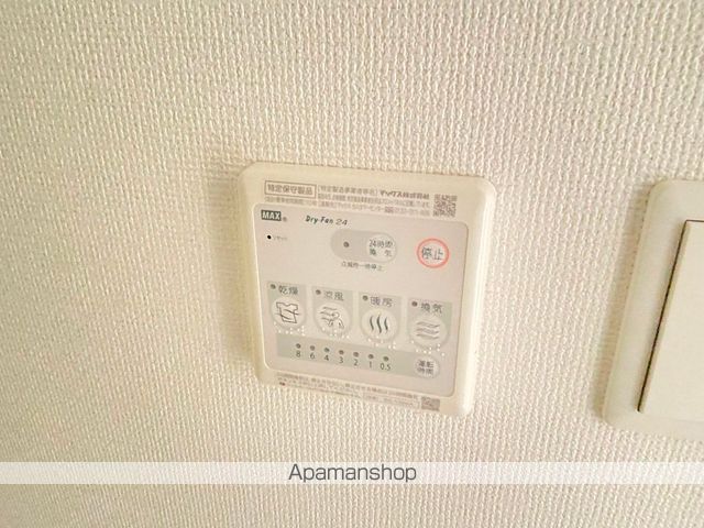 TLRレジデンス高井田の内装写真