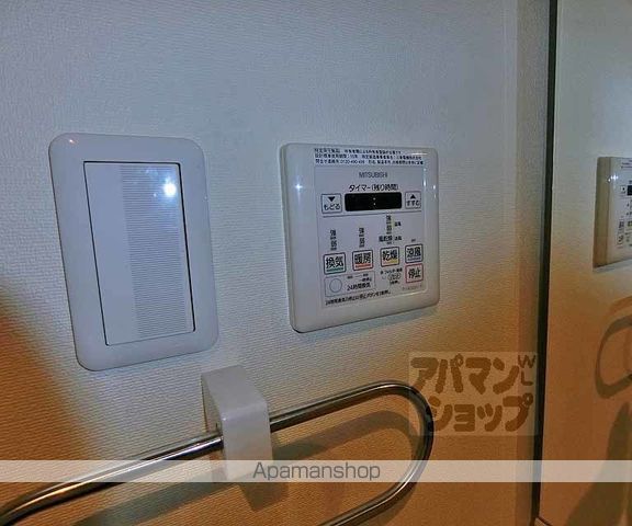 J&N三条神宮前の内装写真
