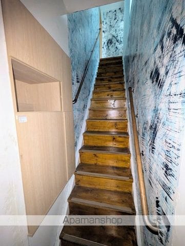 高崎線 桶川駅 徒歩3分 3階建 築34年の内装写真