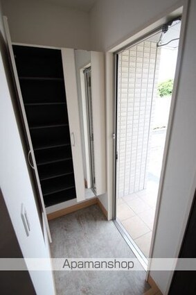 ラフィーネ下中野Ｃ棟[3LDK/81.03m2]の玄関