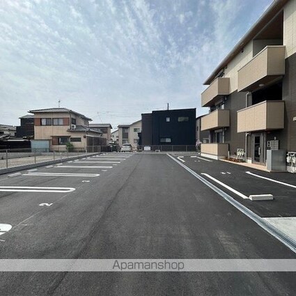 ＴｈｅＢｏｎｄｓ北中小路[1LDK/41.86m2]の駐車場