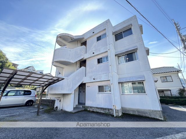 根石ビルの外観写真