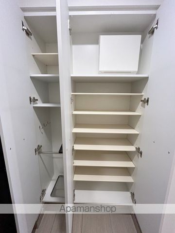 レジュールアッシュ谷町四丁目グランクラスの内装写真