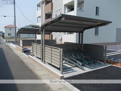 イセソラージュＢ[1LDK/54.16m2]の共用部3