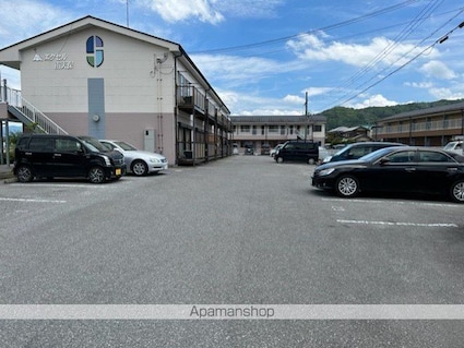 エクセル南天保[2DK/44.72m2]の駐車場1