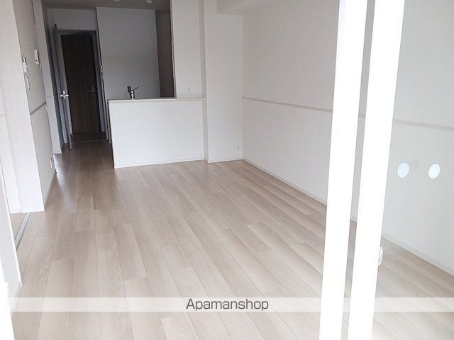 シャルフ飛江田 IIIの内装写真
