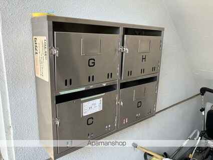 愛媛県新居浜市中村１丁目[2DK/45m2]の共用部1