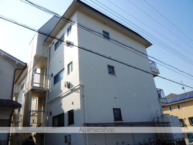 阪井マンションの外観写真