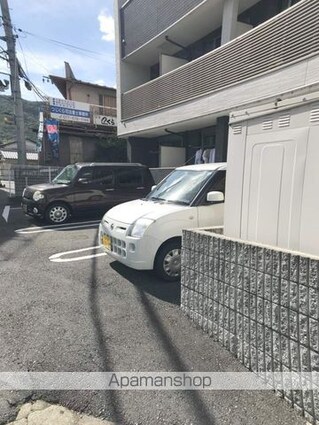 アンフィニー唐崎Ａ[1K/26.87m2]の駐車場2