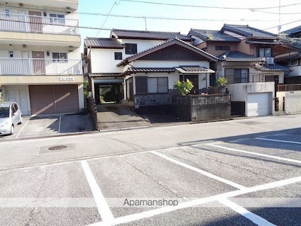 高知県高知市高須新町３丁目[2K/25.04m2]の駐車場