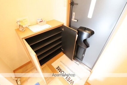 アークグレイス[1K/26.72m2]の玄関