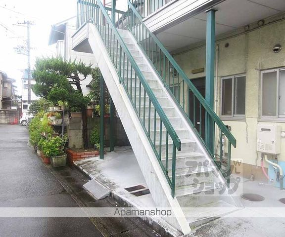 丸善ハイツの玄関写真