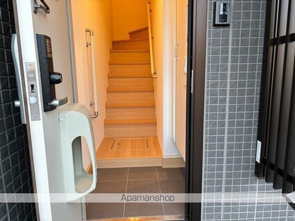 ヴィラアヴェニューセレーネ　Ａ棟[2LDK/59.65m2]の玄関