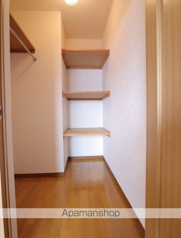 ヒルズタカオカの内装写真