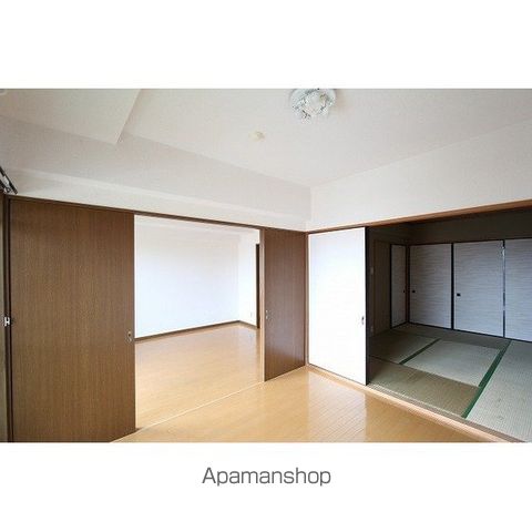 グランメゾン泉中央の内装写真