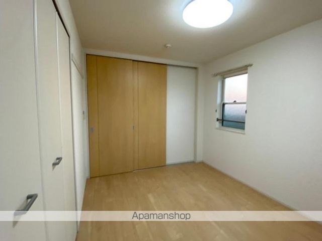 ワイズKM IIの内装写真