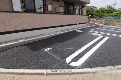 Ｍａｉｓｏｎ　Ｃｌｏｃｈｅｔｔｅ[3LDK/62.96m2]の駐車場