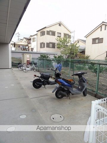 レオパレスヴィラIIの玄関写真