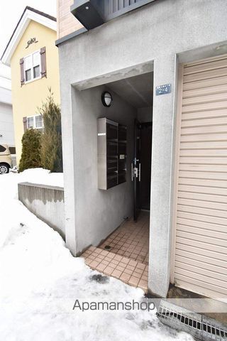 クレアメゾン発寒南の玄関写真
