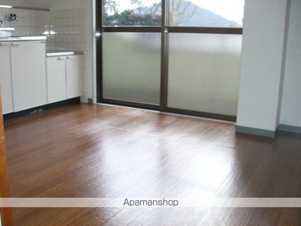 滋賀県甲賀市水口町東名坂[2DK/41.31m2]のリビング・居間