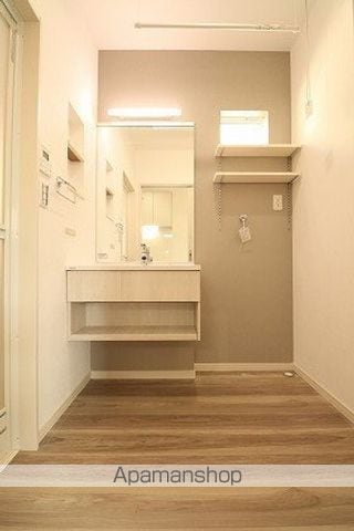 CLOVER OKUIの内装写真
