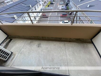 ボンヌ・シャンス[1K/32.16m2]のバルコニー