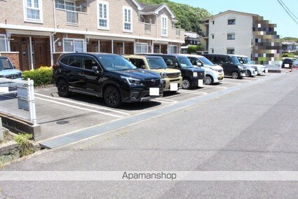 リーデンベルクＤ[2DK/42.77m2]の駐車場