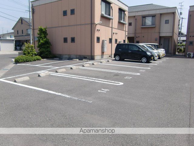 デルタ・ケーテイのその他写真