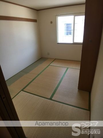 ハーモニー高岡Iの内装写真