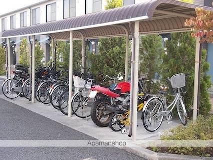 レオパレスグランドゥール[2DK/49.68m2]の共用部4