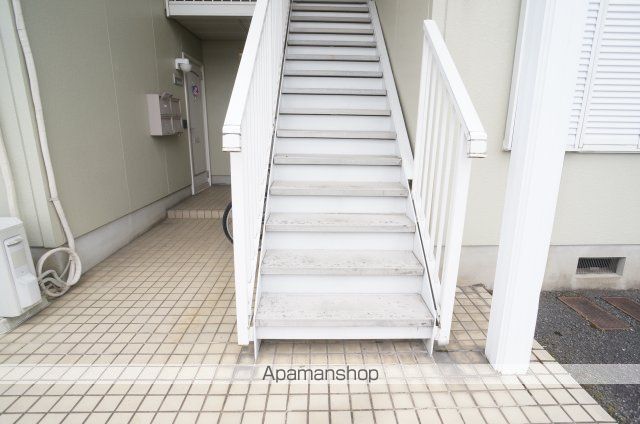 ヴィラージュ堀川A棟の玄関写真