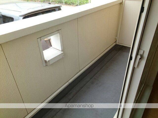 ワイズ コンブリオVの内装写真