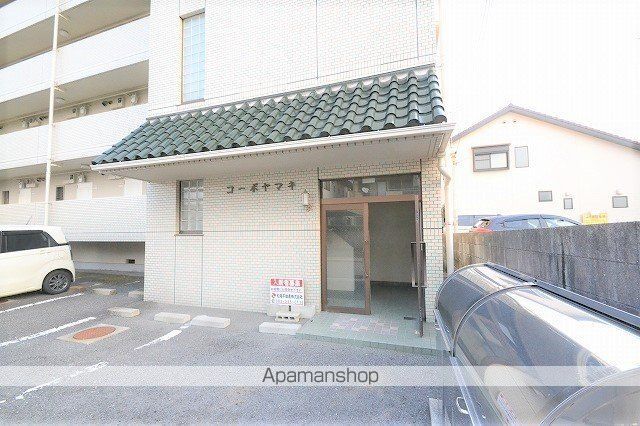 コーポヤマキの玄関写真