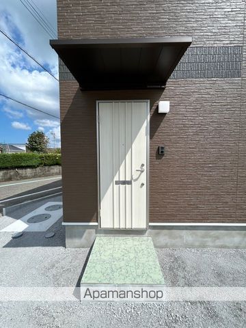 シンプルライフ平塚の玄関写真