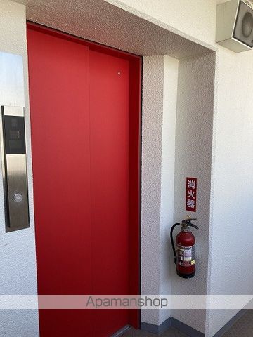 ロータリーライフ石川町の内装写真
