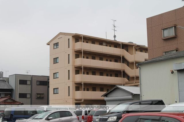 鬼頭本社ビルの外観写真
