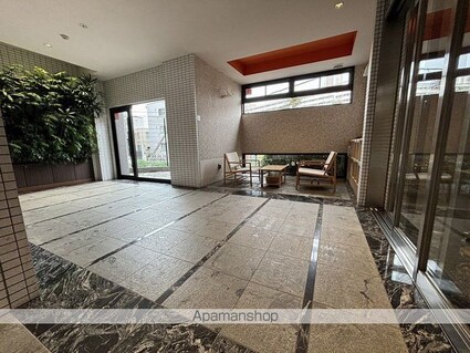 セルアージュ横濱鶴見アストレ[3LDK/63.32m2]のエントランス2