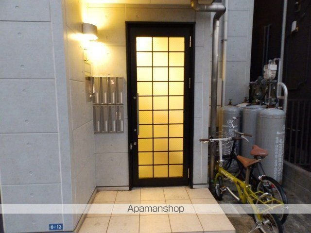 ノヴェル今池の玄関写真