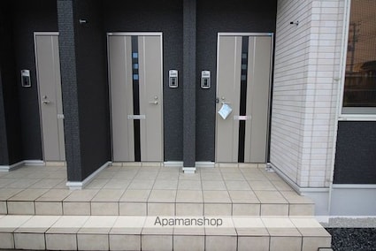 リヴァーサイド・ベルＡ[1LDK/48.19m2]のエントランス