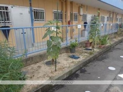 八束マンション[2K/34.65m2]の外観4