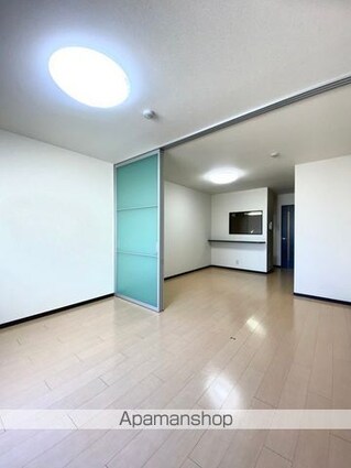 和歌山県和歌山市新在家[1LDK/35.48m2]のリビング・居間