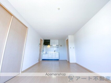 ボナール安岡[2LDK/55.41m2]の内装3